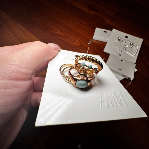 Miscellaneous Jewelry Bundle - Picture 7 of 11